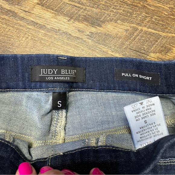 Judy Blue Pull On Jean Shorts High Rise Cuffed Denim Dark Wash Womens Small - Picture 5 of 9